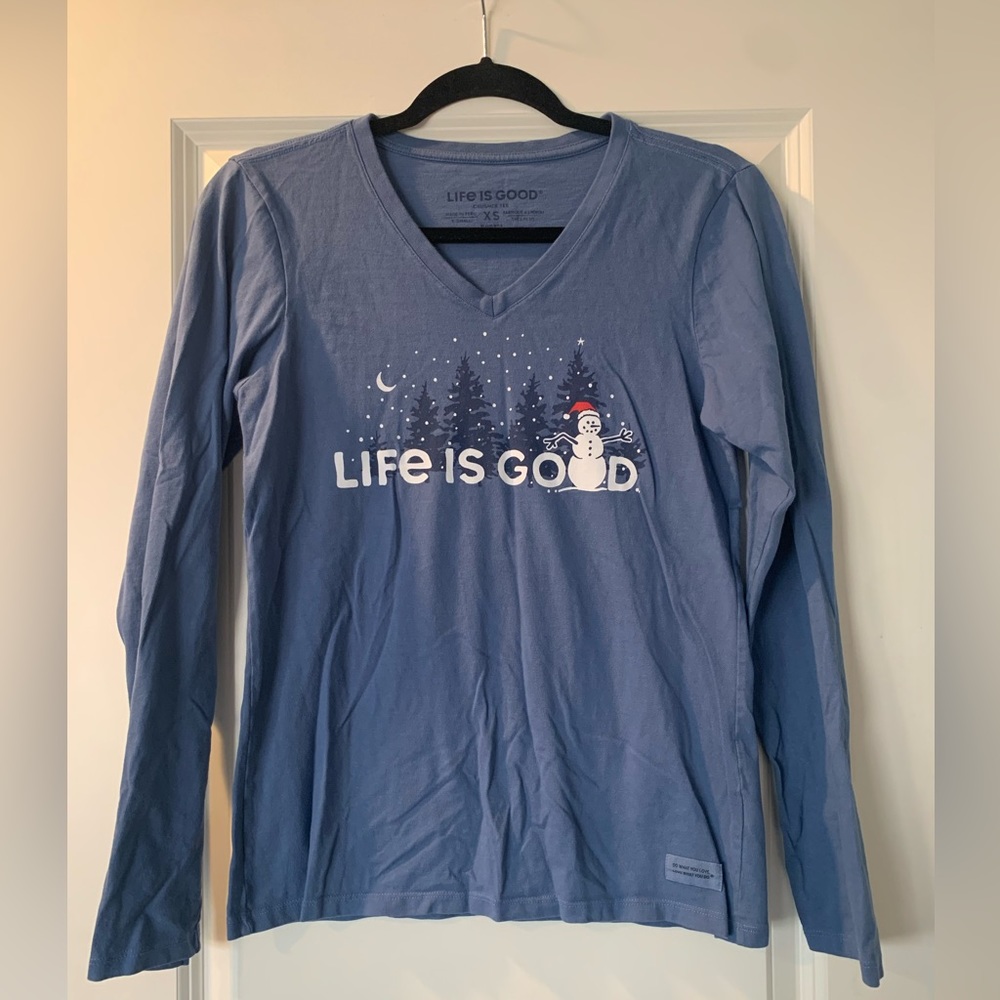 Life is Good Holiday Crusher Tee Size XS NWOT